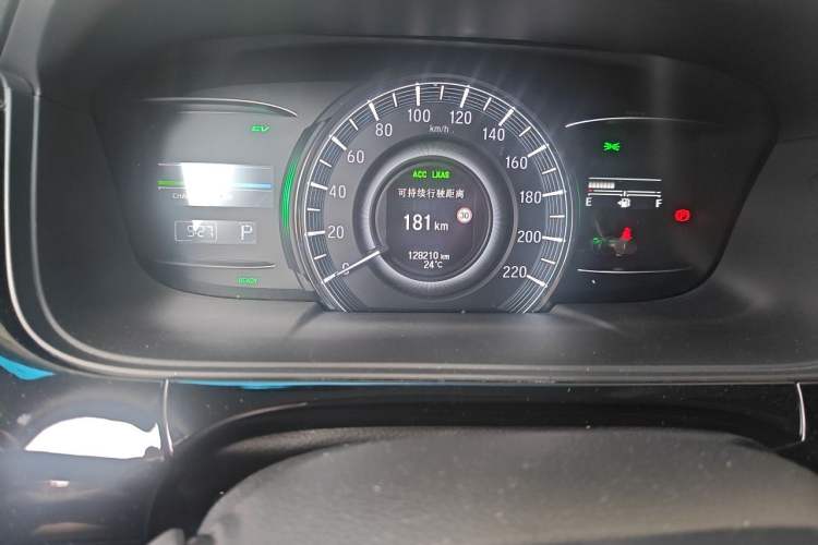 Used Honda Elysion 2019 2.0L Hybrid Luxury Edition Odometer Close Up