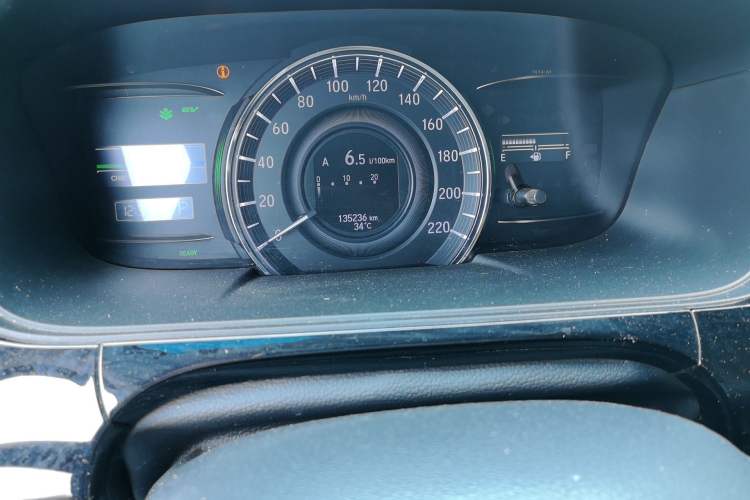 Used Honda Elysion 2019 2.0L Hybrid Luxury Edition Odometer Close Up