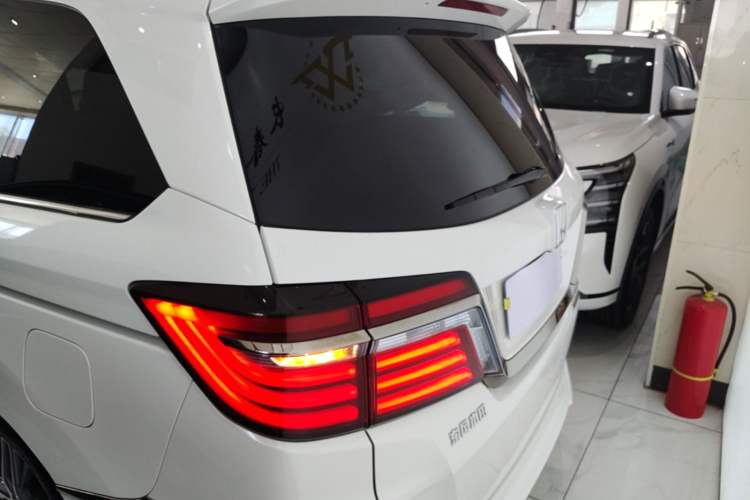 Used Honda Elysion 2019 2.0L Hybrid Luxury Edition Rear