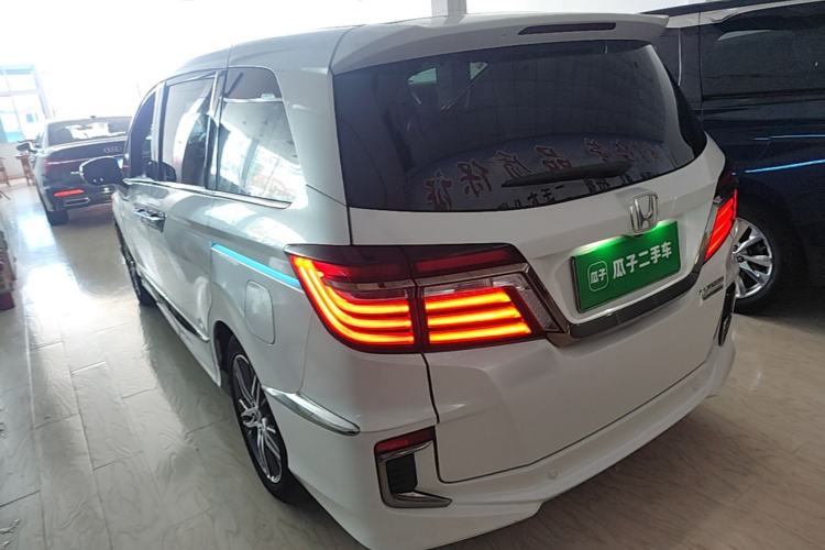 Used Honda Elysion 2019 2.0L Hybrid Luxury Edition Rear Left 45 Deg