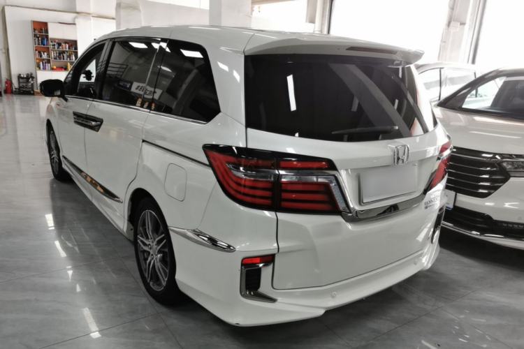 Used Honda Elysion 2019 2.0L Hybrid Luxury Edition Rear Left 45 Deg