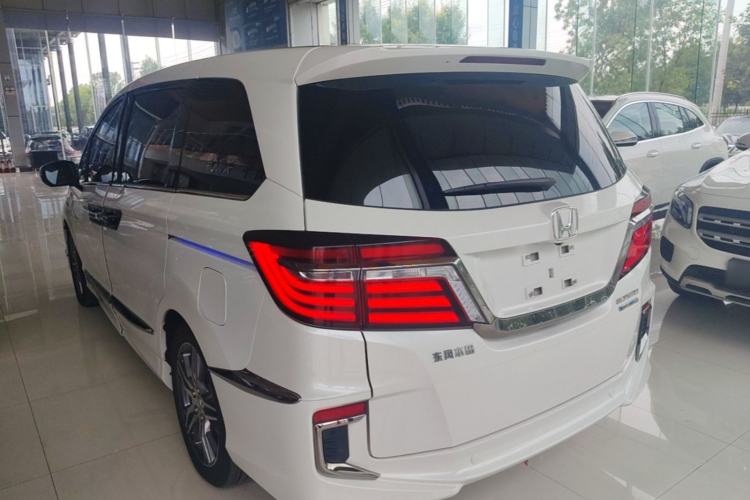 Used Honda Elysion 2019 2.0L Hybrid Luxury Edition Rear Left 45 Deg