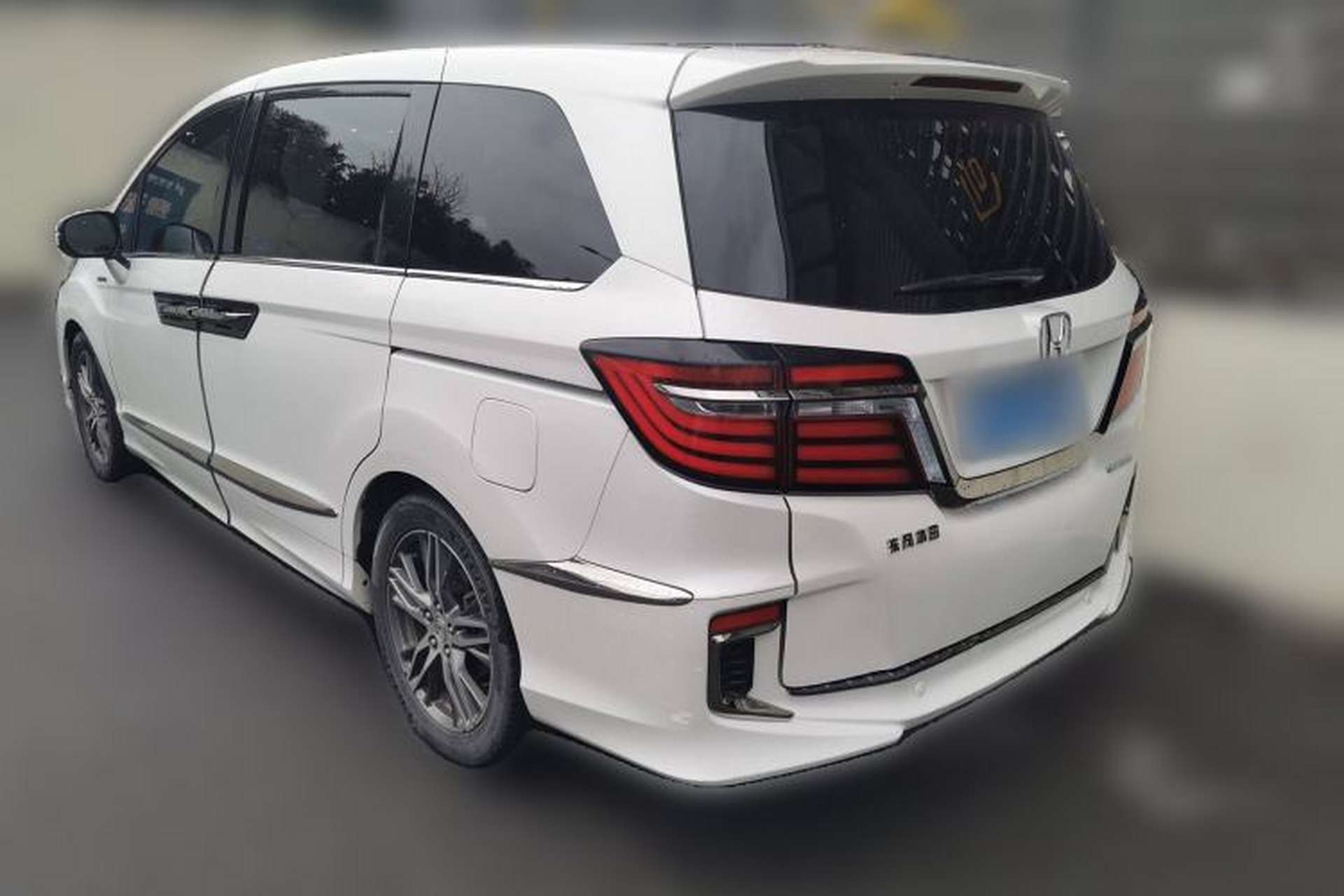 Used Honda Elysion 2019 2.0L Hybrid Luxury Edition Rear Left 45 Deg