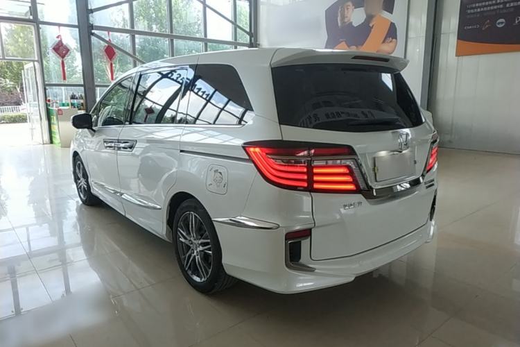 Used Honda Elysion 2019 2.0L Hybrid Supreme Edition Rear Left 45 Deg