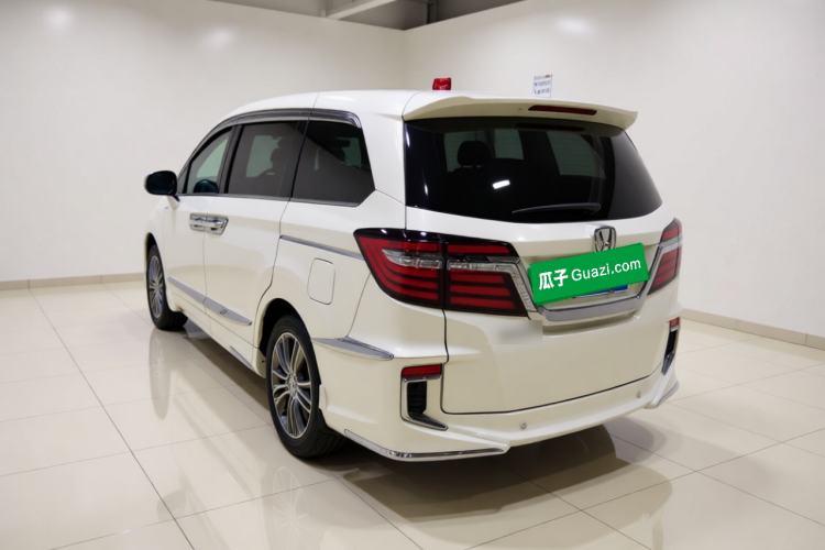 Used Honda Elysion 2019 2.0L Hybrid Supreme Edition Rear Left 45 Deg