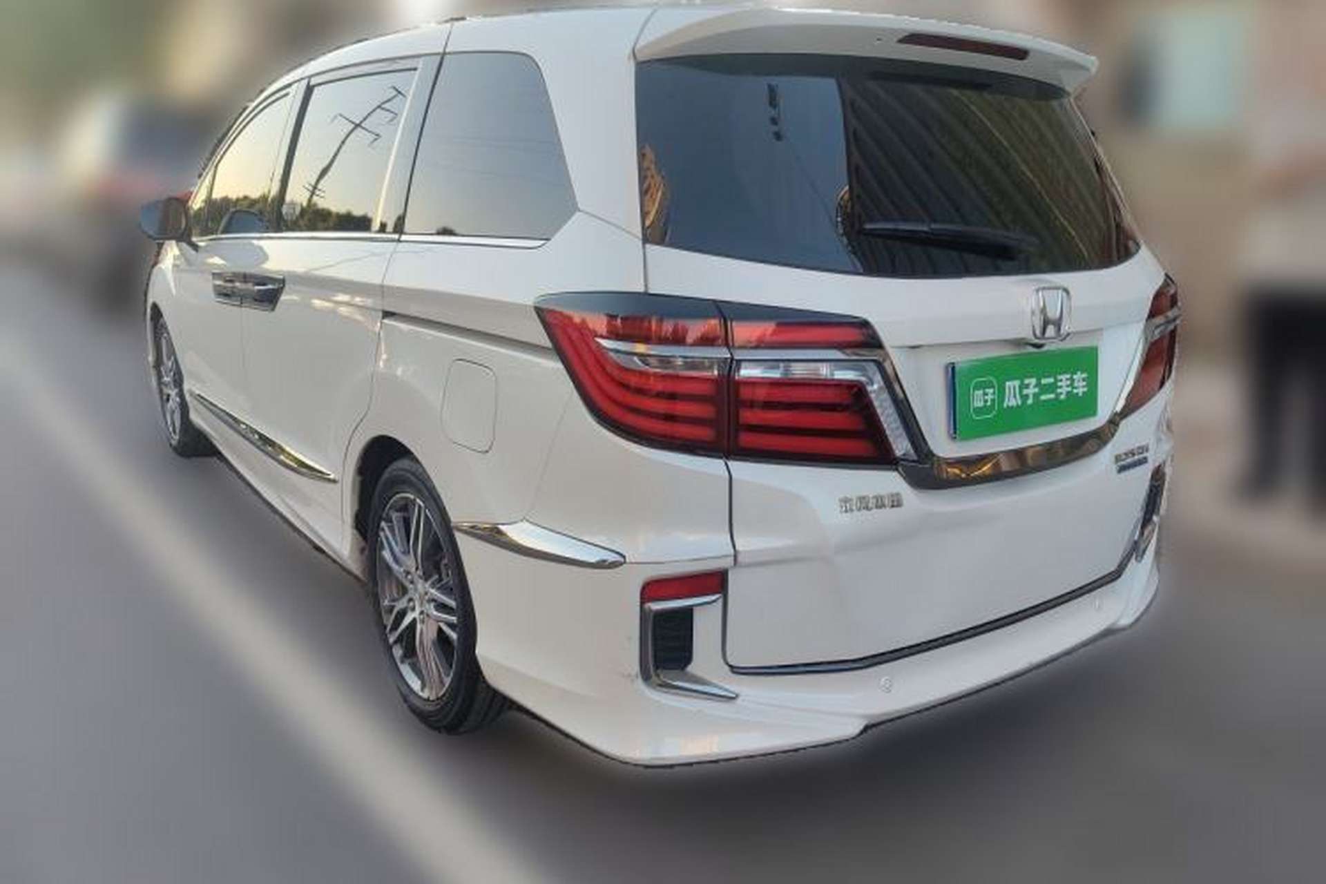 Used Honda Elysion 2019 2.0L Hybrid Luxury Edition Rear Left 45 Deg
