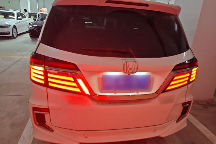 Used Honda Elysion 2019 2.0L Hybrid Supreme Edition Rear