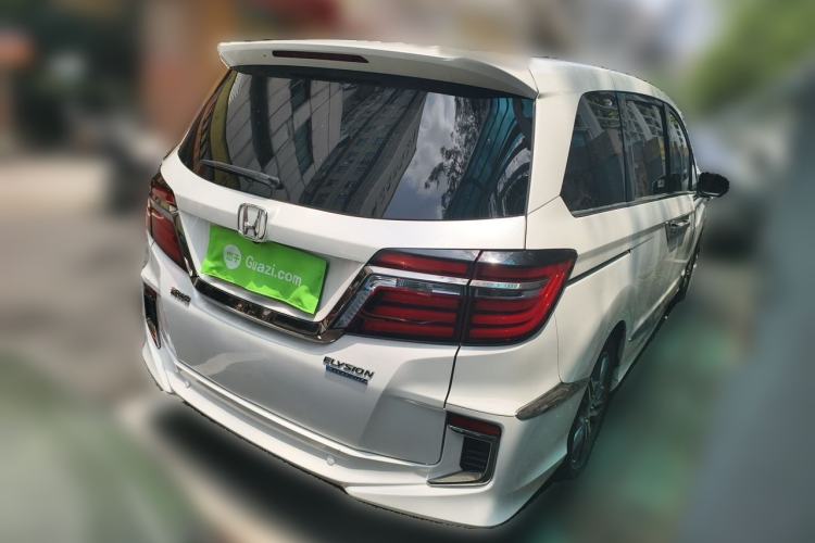 Used Honda Elysion 2019 2.0L Hybrid Luxury Edition Rear Right 45 Deg