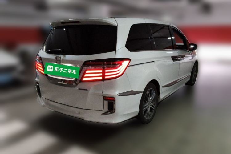 Used Honda Elysion 2019 2.0L Hybrid Luxury Edition Rear Right 45 Deg