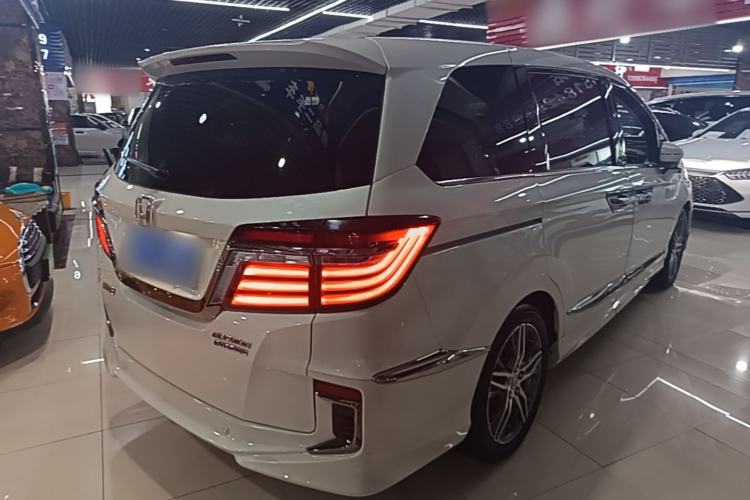 Used Honda Elysion 2019 2.0L Hybrid Luxury Edition Rear Right 45 Deg