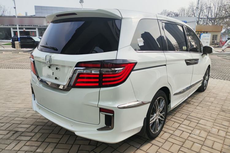 Used Honda Elysion 2019 2.0L Hybrid Luxury Edition Rear Right 45 Deg