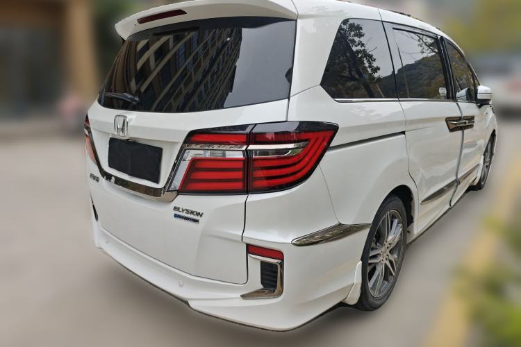 Used Honda Elysion 2019 2.0L Hybrid Luxury Edition Rear Right 45 Deg