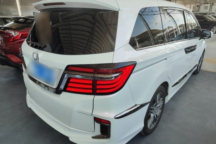Used Honda Elysion 2019 2.0L Hybrid Supreme Edition Rear Right 45 Deg