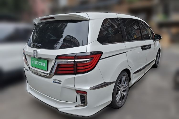 Used Honda Elysion 2019 2.0L Hybrid Supreme Edition Rear Right 45 Deg