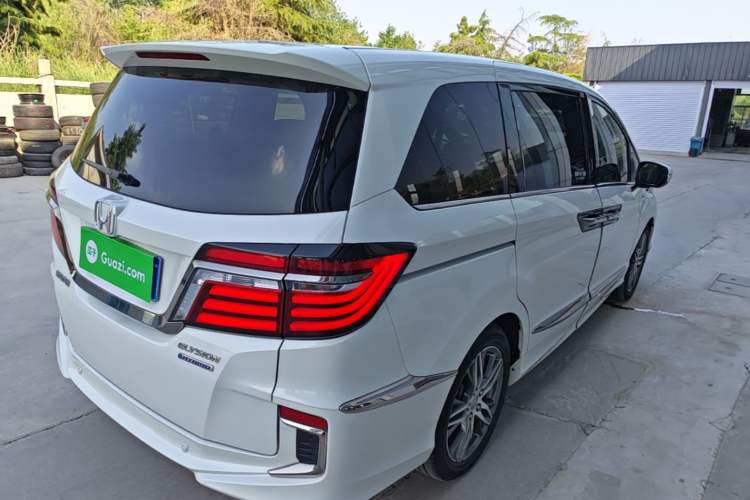 Used Honda Elysion 2019 2.0L Hybrid Supreme Edition Rear Right 45 Deg