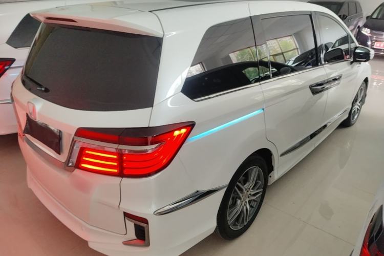 Used Honda Elysion 2019 2.0L Hybrid Comfort Edition Rear Right 45 Deg