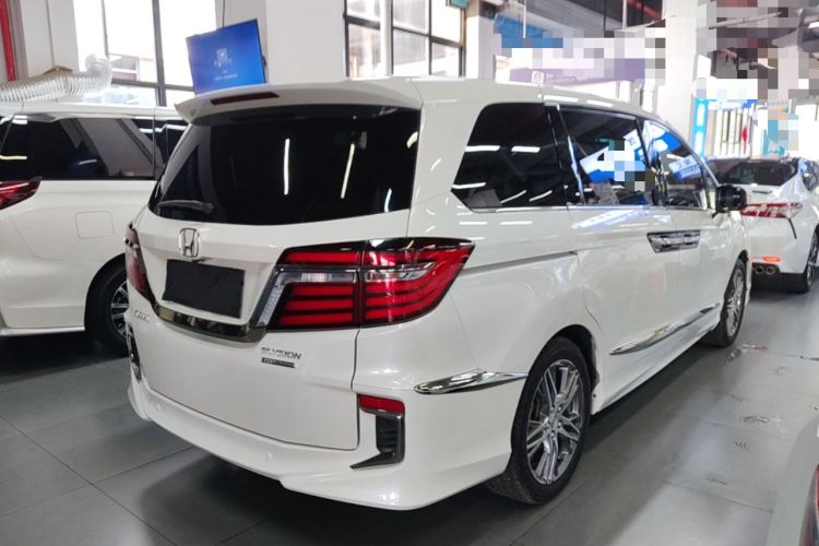 Used Honda Elysion 2019 2.0L Hybrid Luxury Edition Rear Right 45 Deg