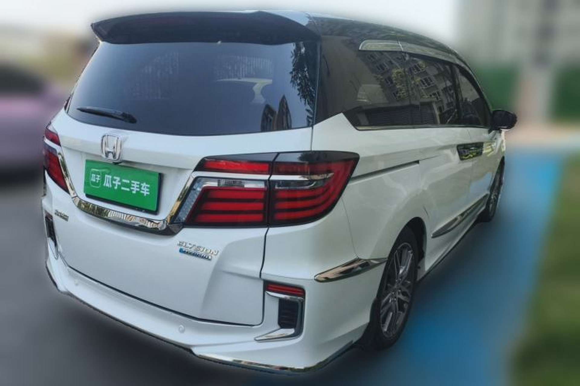 Used Honda Elysion 2019 2.0L Hybrid Supreme Edition Rear Right 45 Deg