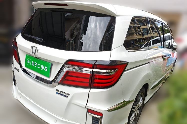 Used Honda Elysion 2019 2.0L Hybrid Luxury Edition Rear Right 45 Deg