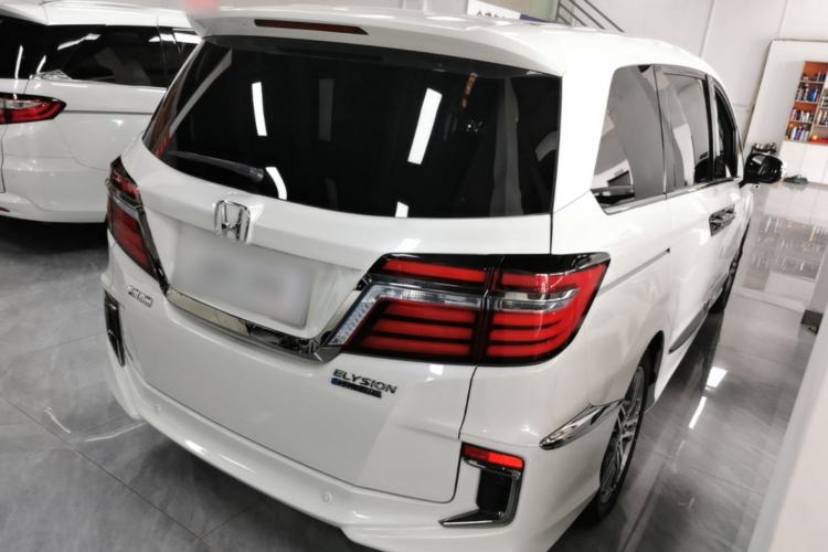 Used Honda Elysion 2019 2.0L Hybrid Luxury Edition Rear Right 45 Deg