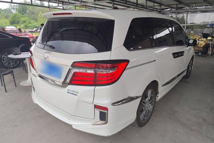Used Honda Elysion 2019 2.0L Hybrid Luxury Edition Rear Right 45 Deg