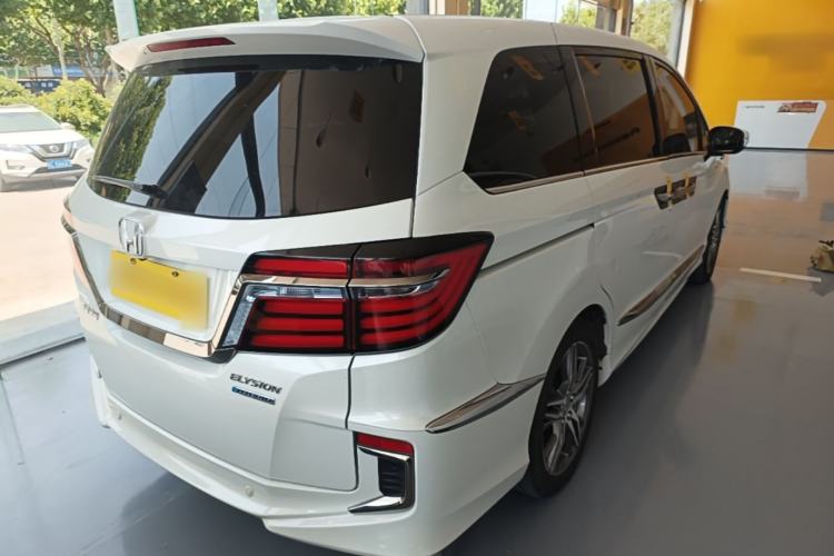 Used Honda Elysion 2019 2.0L Hybrid Luxury Edition Rear Right 45 Deg