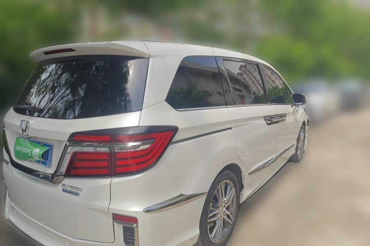 Used Honda Elysion 2019 2.0L Hybrid Luxury Edition Rear Right 45 Deg