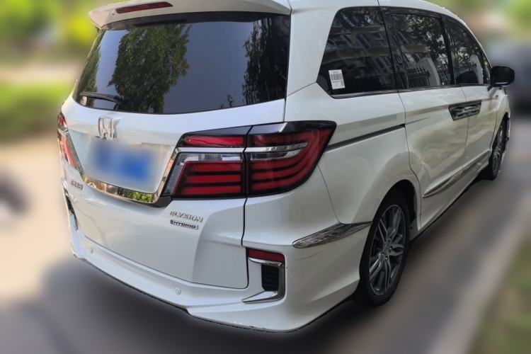 Used Honda Elysion 2019 2.0L Hybrid Luxury Edition Rear Right 45 Deg