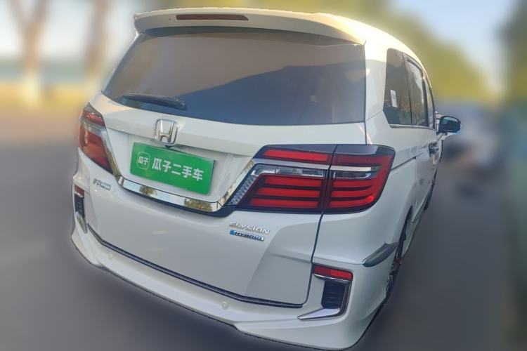 Used Honda Elysion 2019 2.0L Hybrid Luxury Edition Rear Right 45 Deg