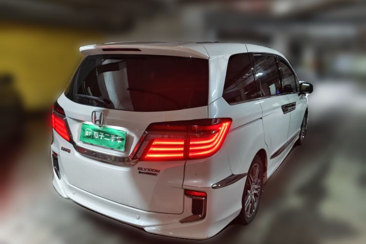 Used Honda Elysion 2019 2.0L Hybrid Luxury Edition Rear Right 45 Deg