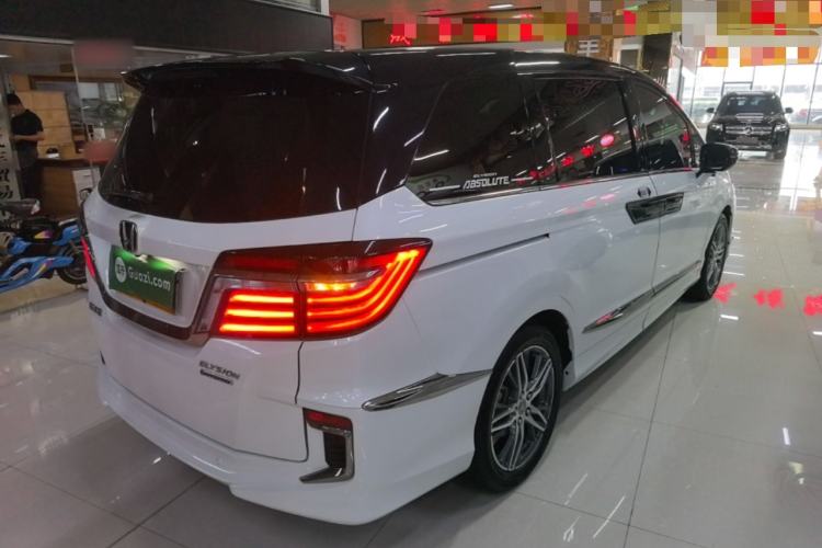 Used Honda Elysion 2019 2.0L Hybrid Luxury Edition Rear Right 45 Deg