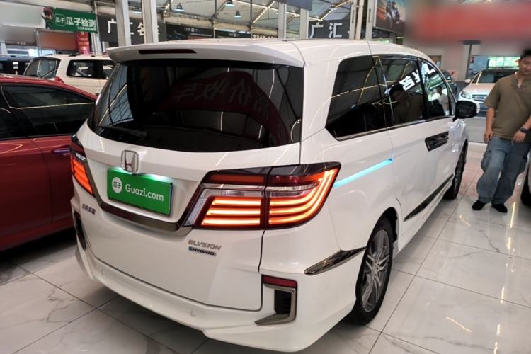 Used Honda Elysion 2019 2.0L Hybrid Supreme Edition Rear Right 45 Deg