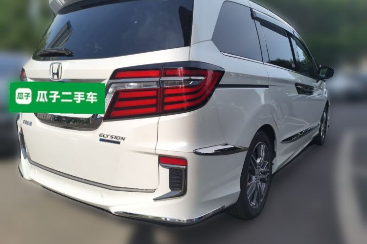 Used Honda Elysion 2019 2.0L Hybrid Luxury Edition Rear Right 45 Deg