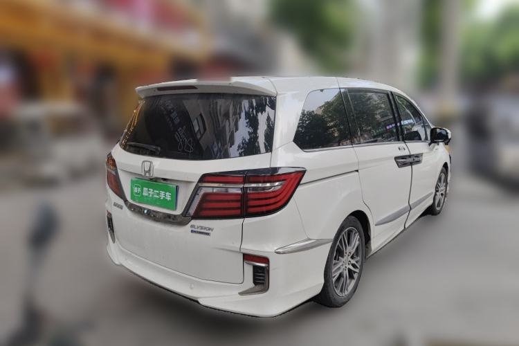 Used Honda Elysion 2019 2.0L Hybrid Luxury Edition Rear Right 45 Deg