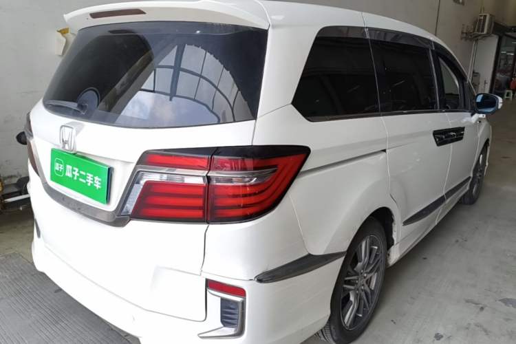 Used Honda Elysion 2019 2.0L Hybrid Luxury Edition Rear Right 45 Deg