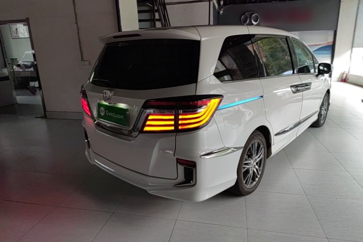 Used Honda Elysion 2019 2.0L Hybrid Supreme Edition Rear Right 45 Deg