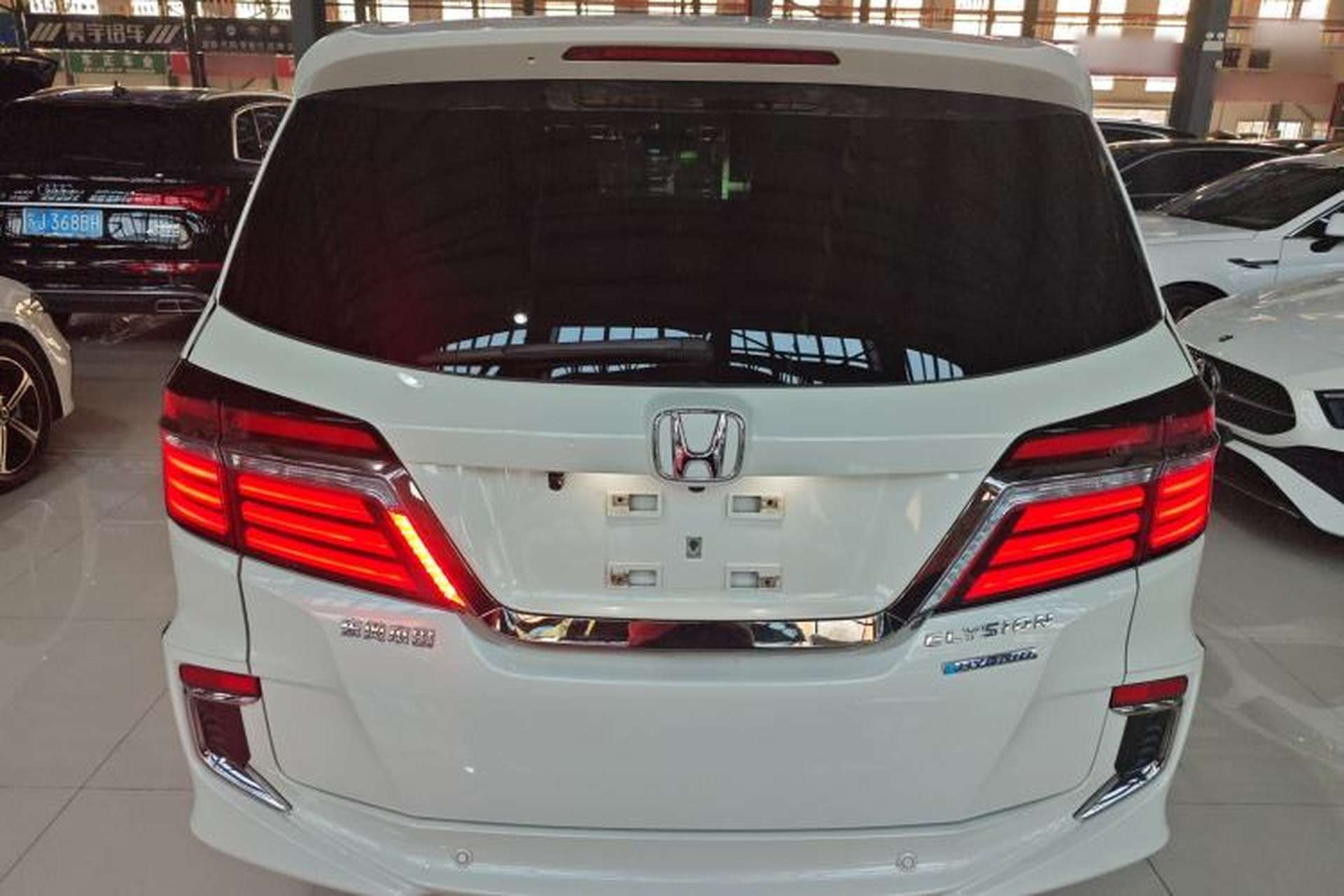 Used Honda Elysion 2019 2.0L Hybrid Luxury Edition Rear
