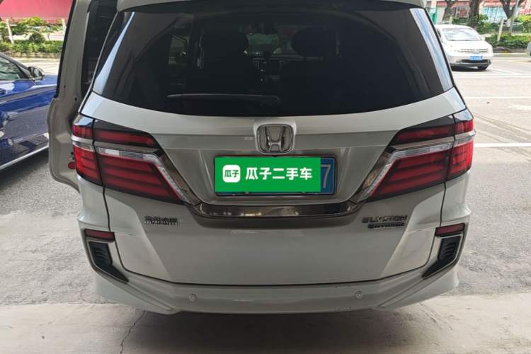 Used Honda Elysion 2019 2.0L Hybrid Luxury Edition Rear