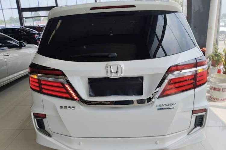Used Honda Elysion 2019 2.0L Hybrid Luxury Edition Rear