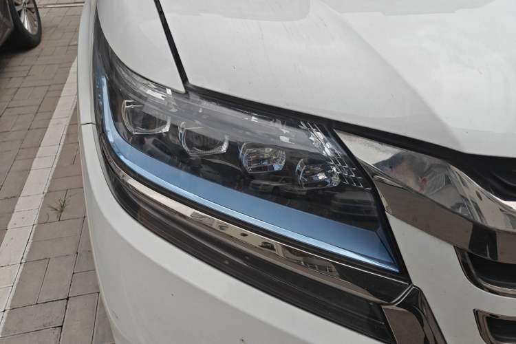 Used Honda Elysion 2019 2.0L Hybrid Luxury Edition Right Front Headlight