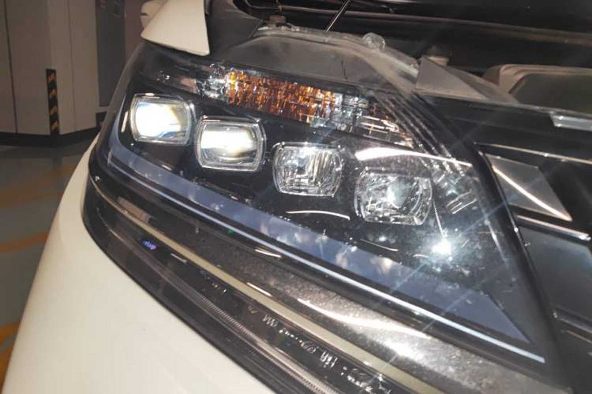 Used Honda Elysion 2019 2.0L Hybrid Luxury Edition Right Front Headlight