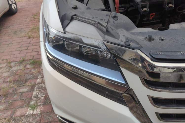 Used Honda Elysion 2019 2.0L Hybrid Luxury Edition Right Front Headlight