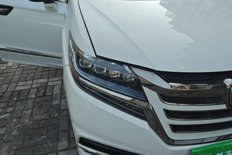 Used Honda Elysion 2019 2.0L Hybrid Luxury Edition Right Front Headlight