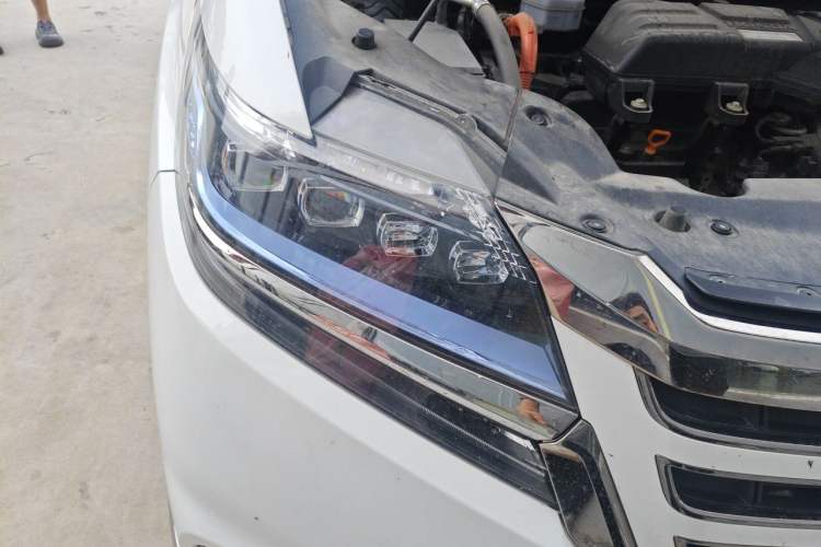 Used Honda Elysion 2019 2.0L Hybrid Comfort Edition Right Front Headlight