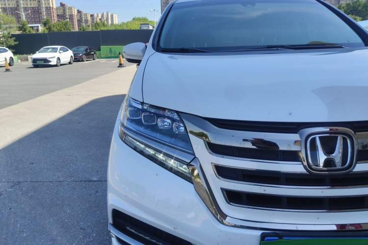 Used Honda Elysion 2019 2.0L Hybrid Luxury Edition Right Front Headlight