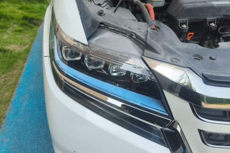 Used Honda Elysion 2019 2.0L Hybrid Supreme Edition Right Front Headlight