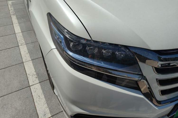 Used Honda Elysion 2019 2.0L Hybrid Luxury Edition Right Front Headlight