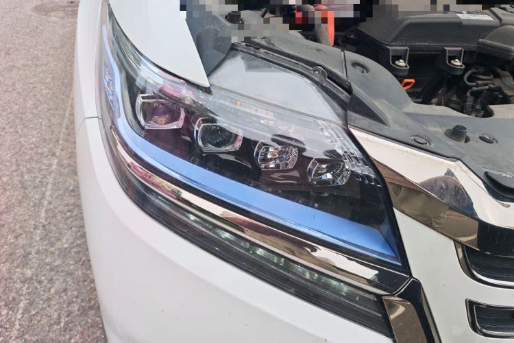 Used Honda Elysion 2019 2.0L Hybrid Luxury Edition Right Front Headlight