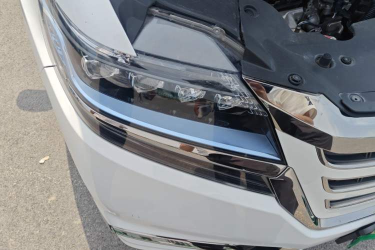 Used Honda Elysion 2019 2.0L Hybrid Supreme Edition Right Front Headlight