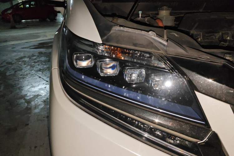 Used Honda Elysion 2019 2.0L Hybrid Luxury Edition Right Front Headlight